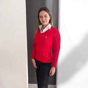 Cable Knit V-neck sweater