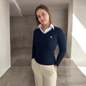 Cable Knit V-neck sweater