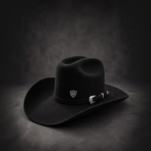 Sombrero personalizado con letra y hebilla de plata 925